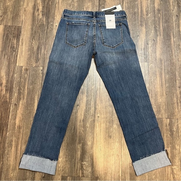 NWT Banana Republic Denim Girlfriend Mid Rise Jean Rolled Hem Size 28 - Picture 11 of 13